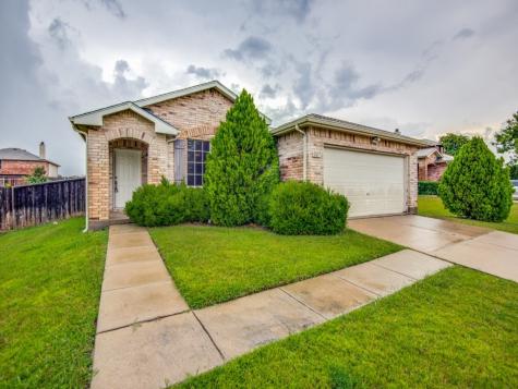 2617 Mariners Drive Little Elm TX 75068