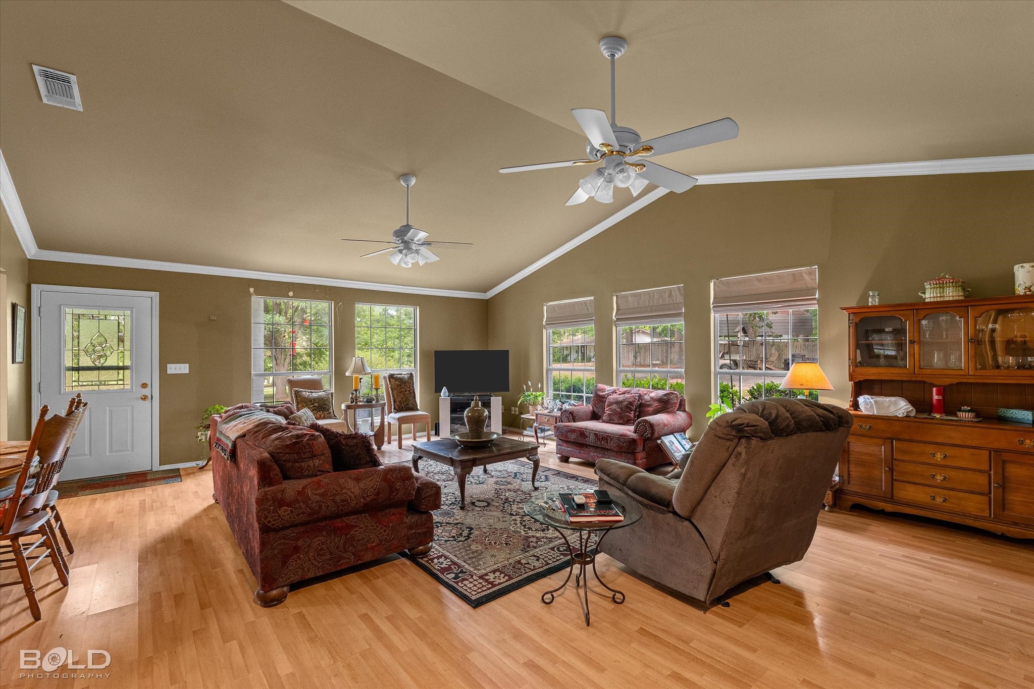 120 Gray Circle Benton LA 71006