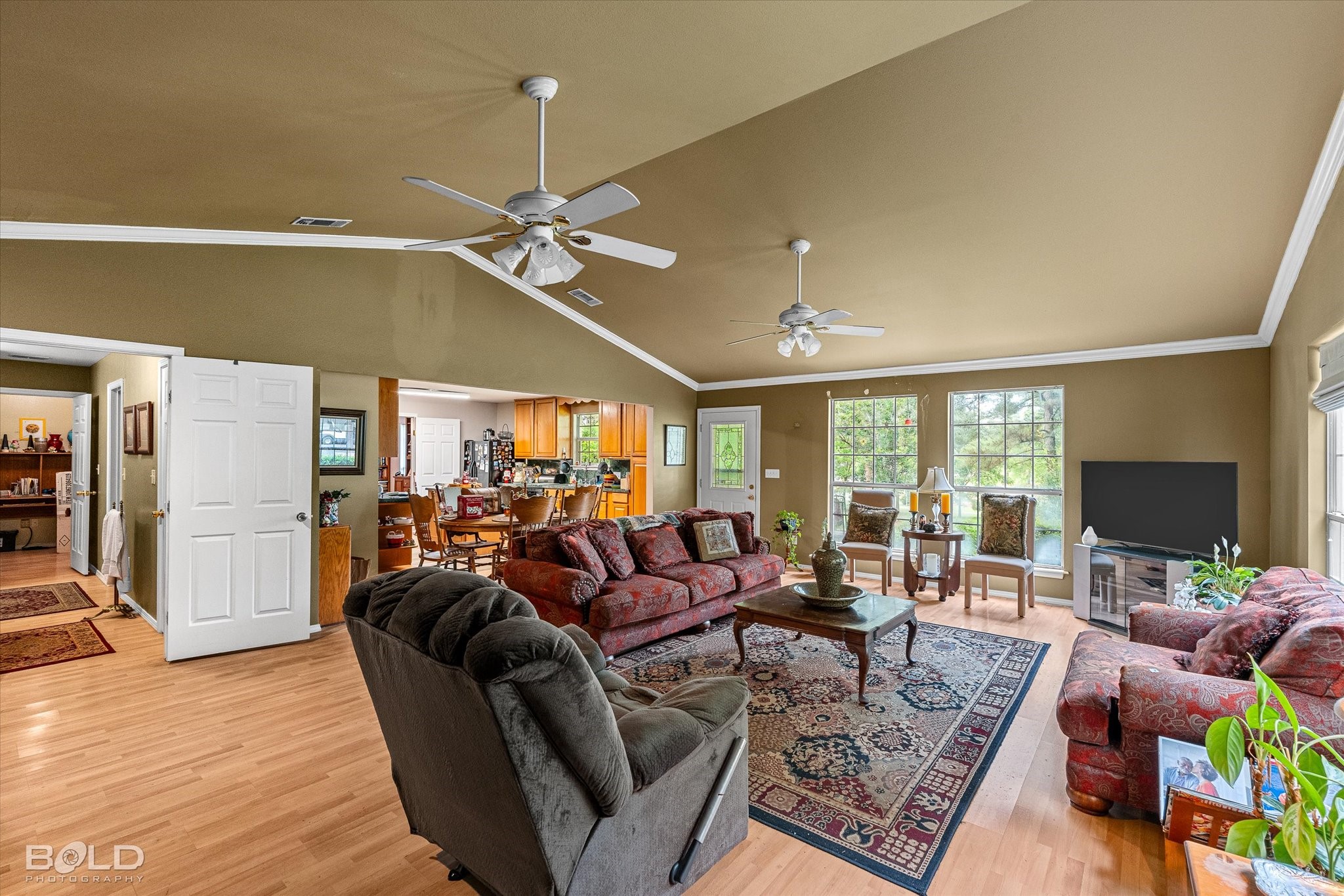 120 Gray Circle Benton LA 71006