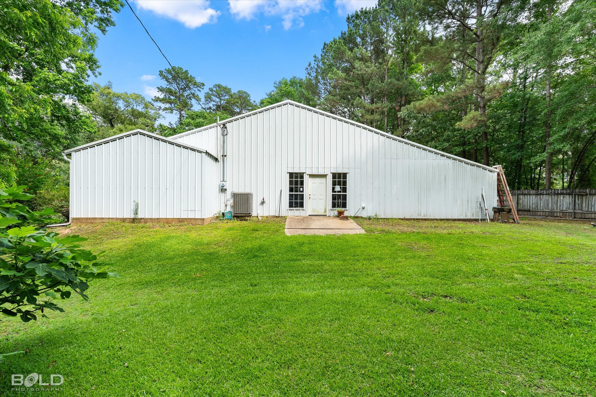 120 Gray Circle Benton LA 71006