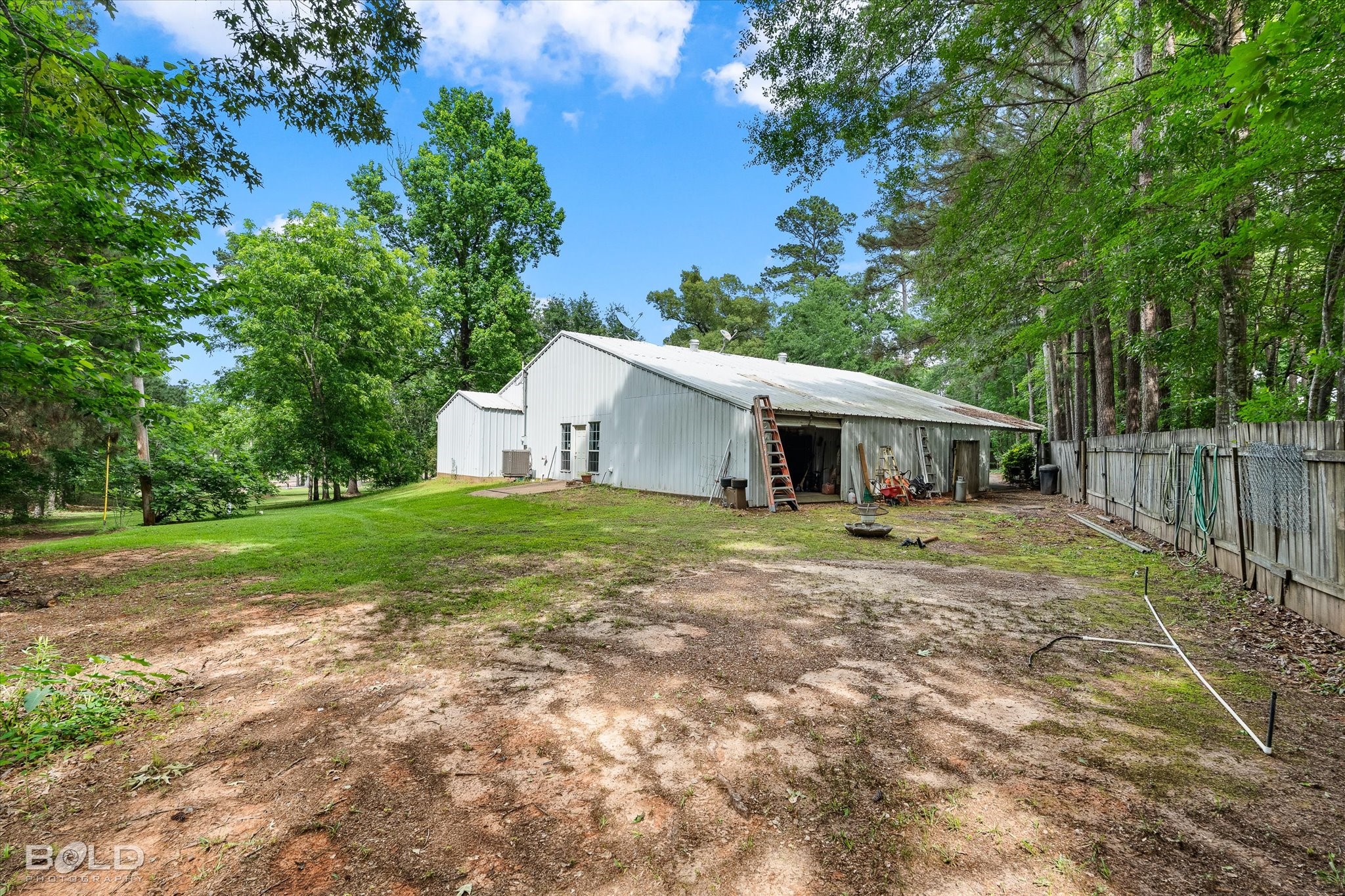 120 Gray Circle Benton LA 71006