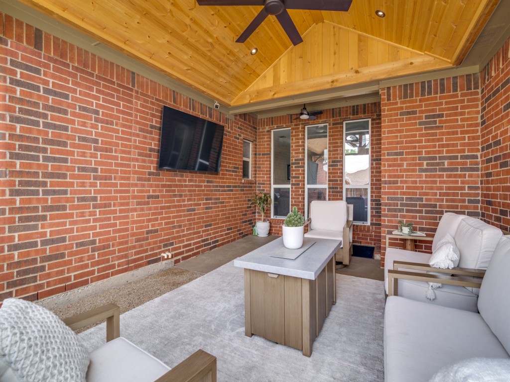 1221 E Oak Street Wylie TX 75098