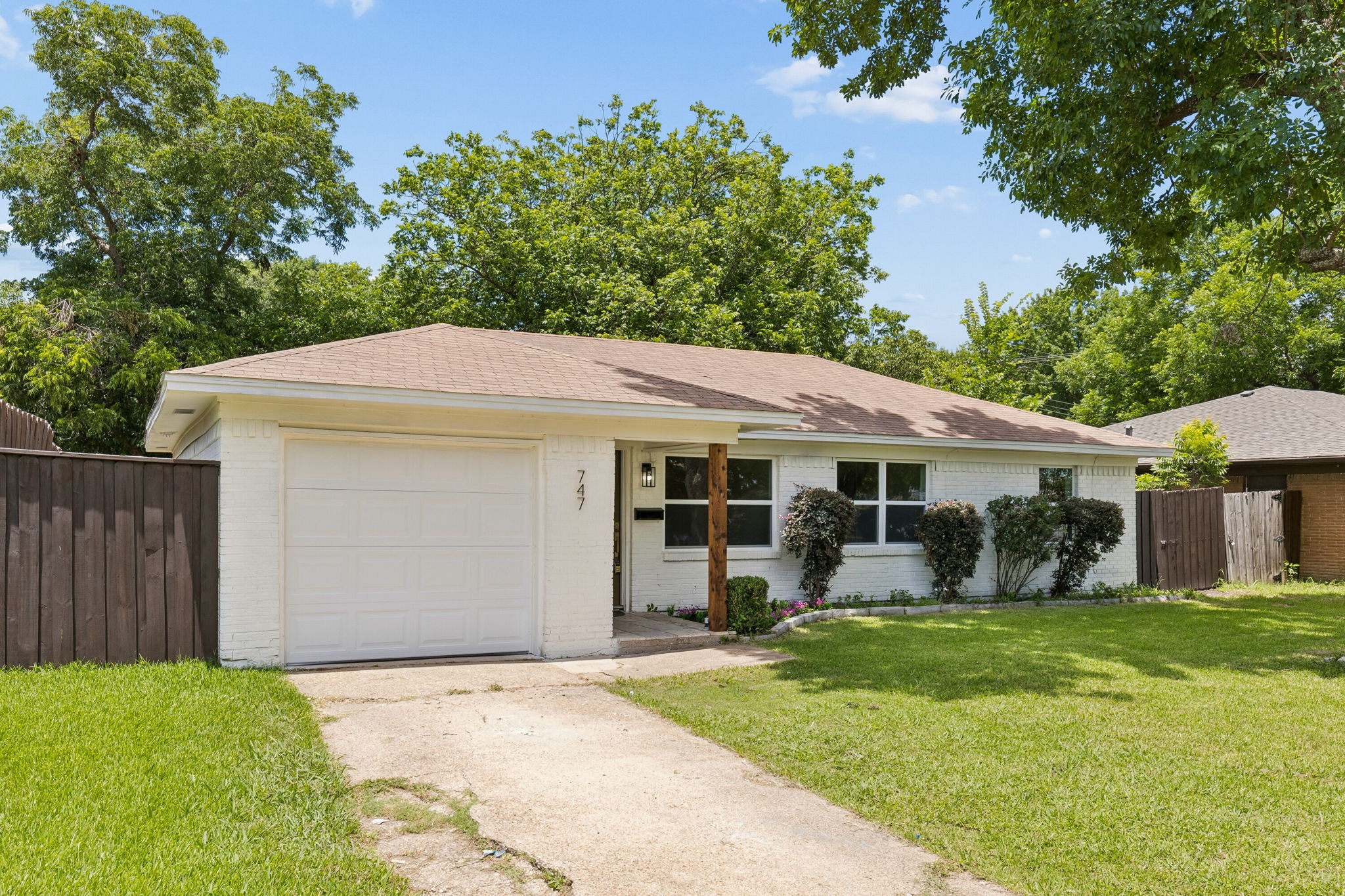 747 High School Drive Seagoville TX 75159