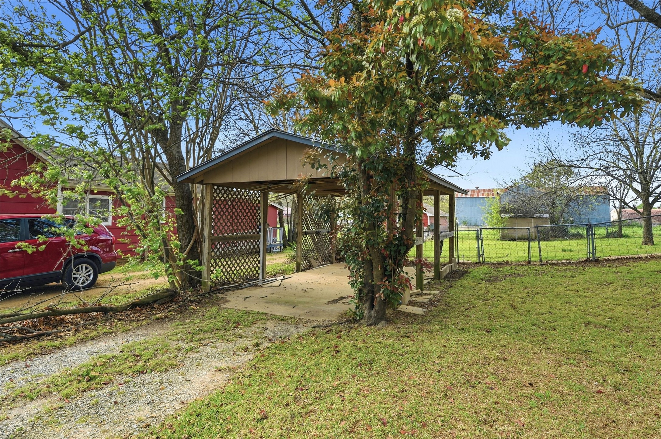 600 E South Street Whitesboro TX 76273