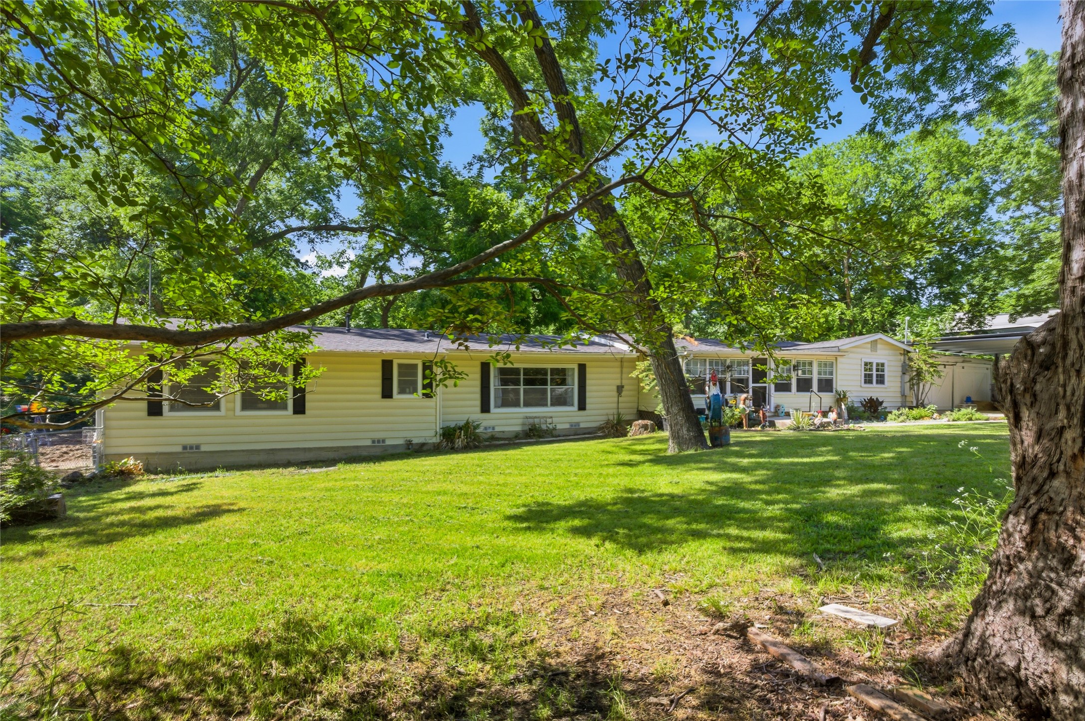 1641 Ben Davis Drive Garland TX 75040
