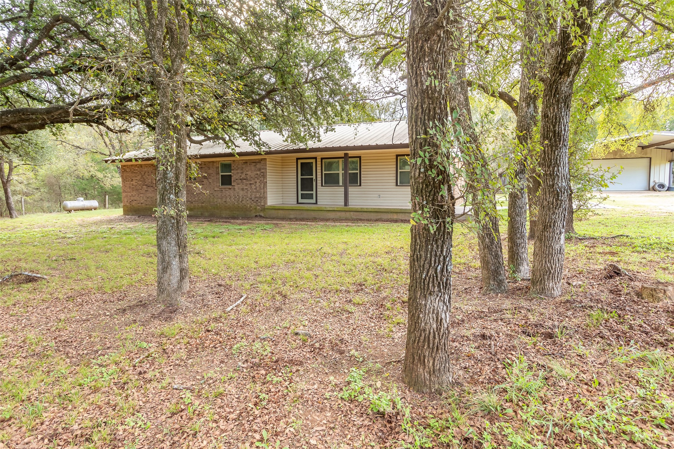 401 County Road 3635 Clifton TX 76634