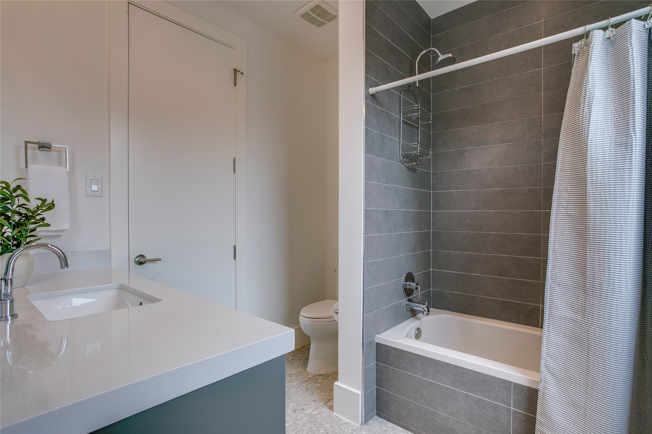 6411 Azalea Lane Dallas TX 75230
