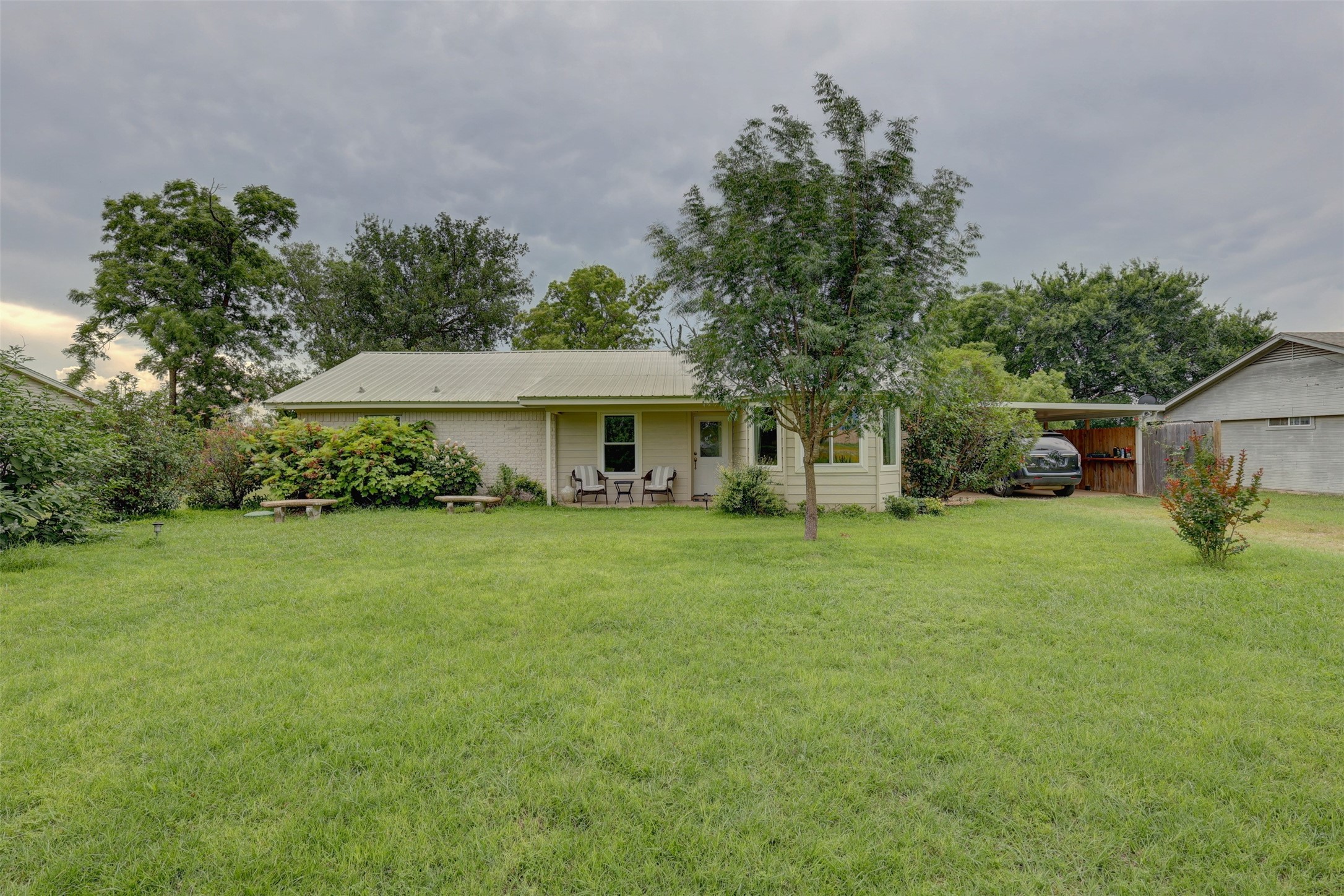 1142 Brazos Loop Gholson TX 76705