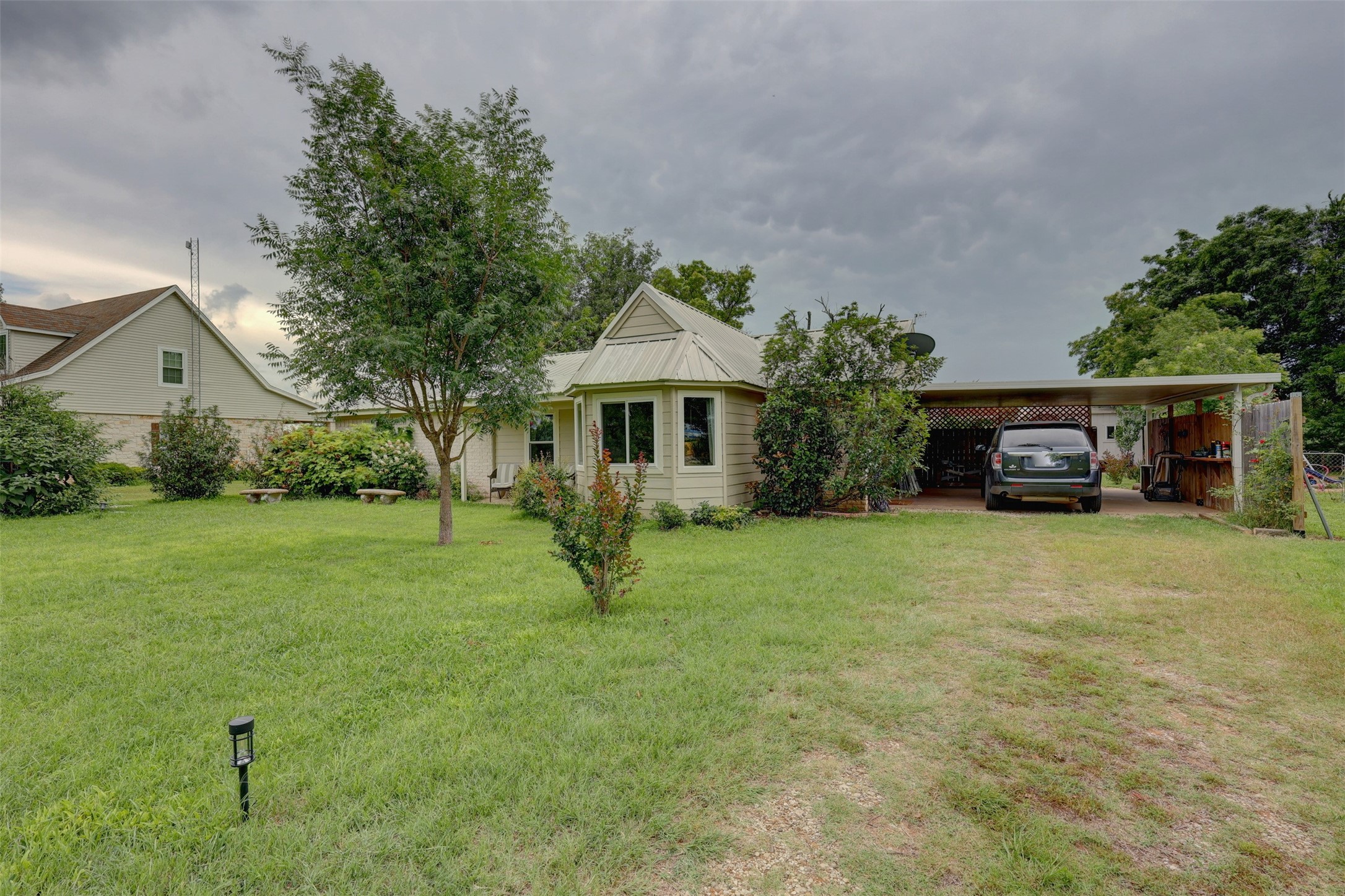 1142 Brazos Loop Gholson TX 76705