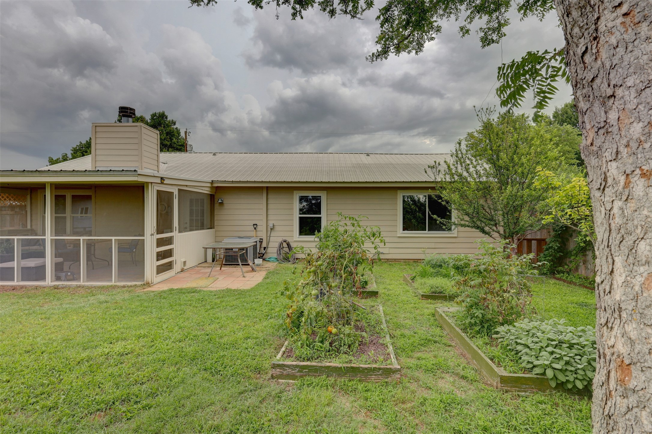 1142 Brazos Loop Gholson TX 76705