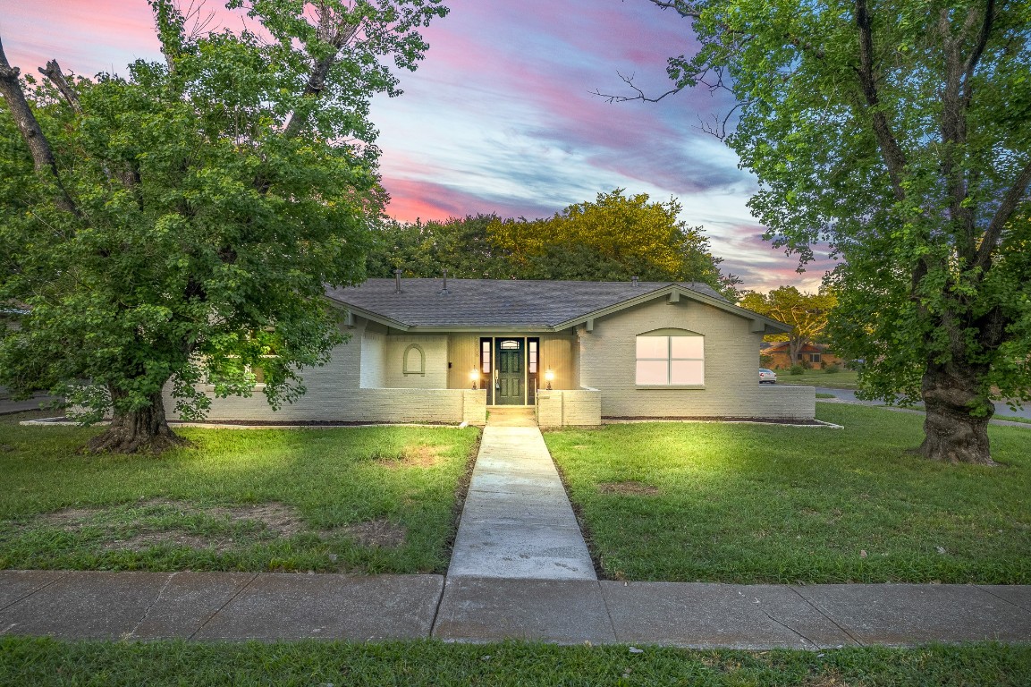 2808 Etta Drive Dallas TX 75227