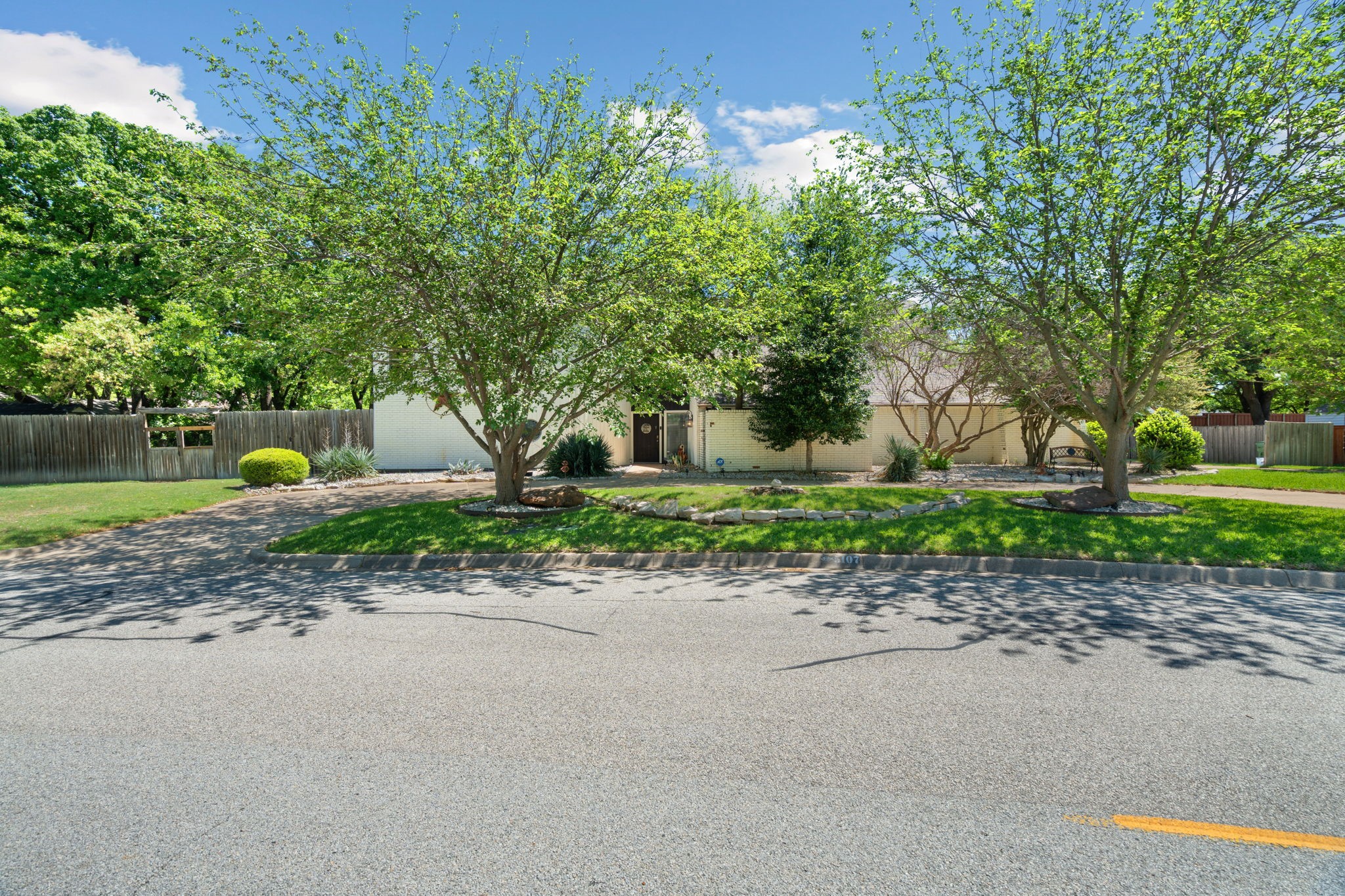 5107 Racquet Club Drive Arlington TX 76017