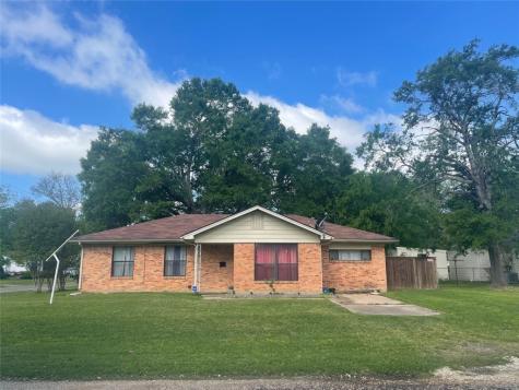 706 S 10th Avenue Teague TX 75860