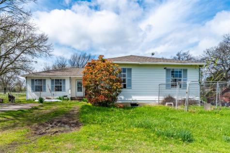 200 S Fir Street Celeste TX 75423