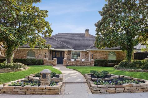 9718 Vista Oaks Drive Dallas TX 75243