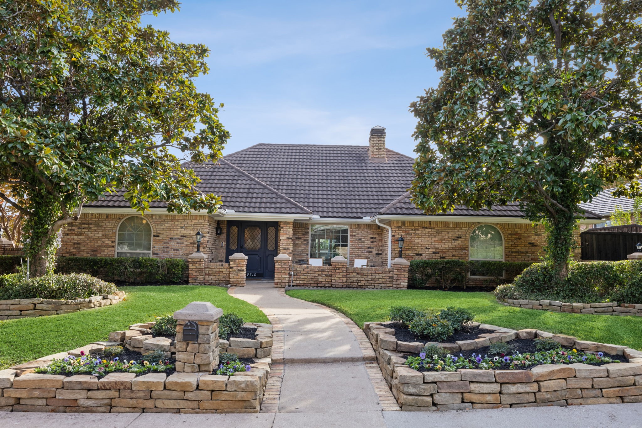 9718 Vista Oaks Drive Dallas TX 75243