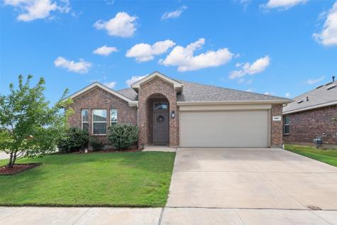 8901 Zubia Lane Fort Worth TX 76131