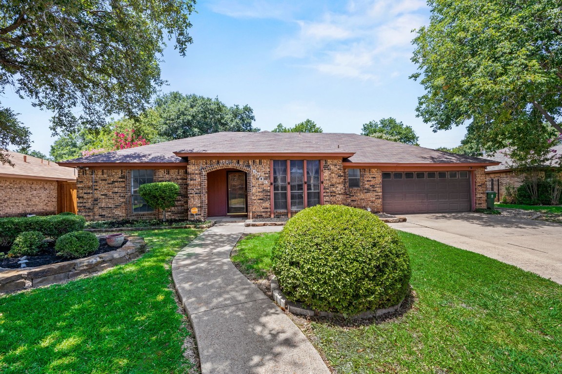 5709 Puerto Vallarta Drive North Richland Hills TX 76180