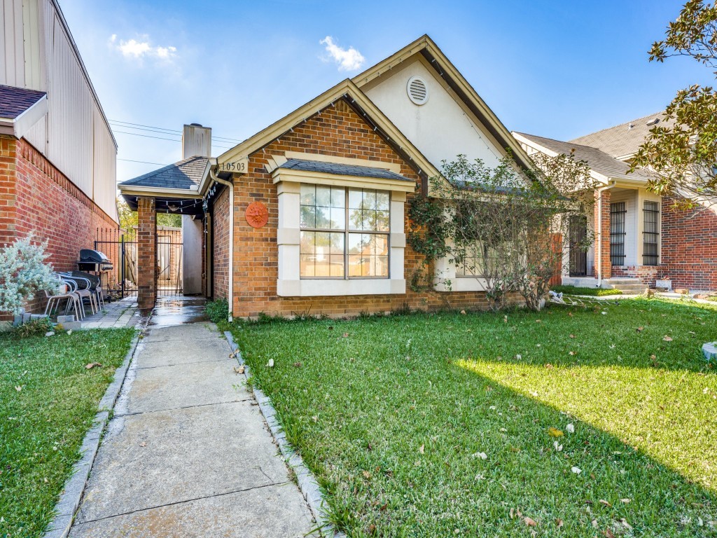10503 Woodleaf Drive Dallas TX 75227