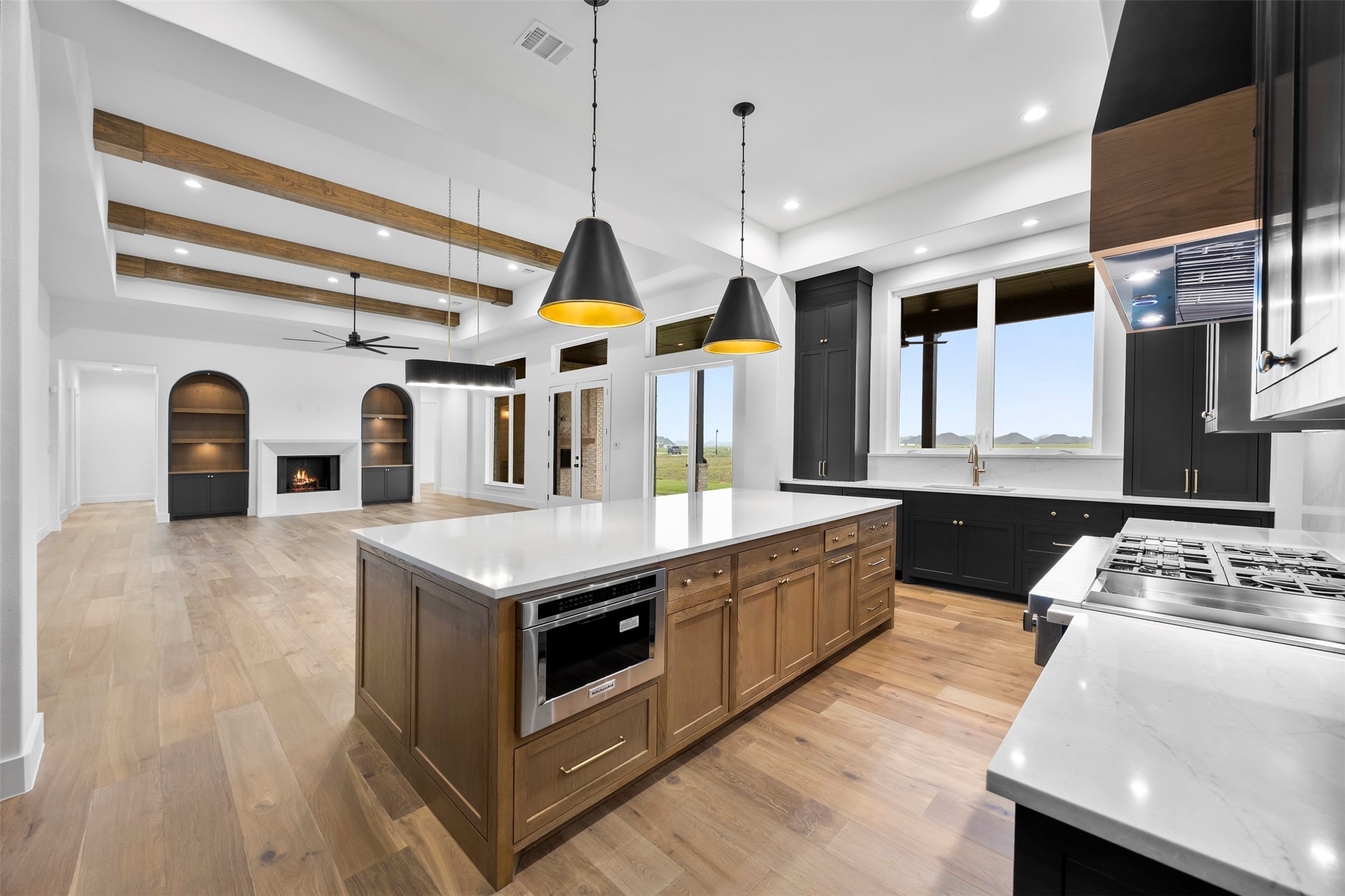 133 Liv Meadow Way Waxahachie TX 75165