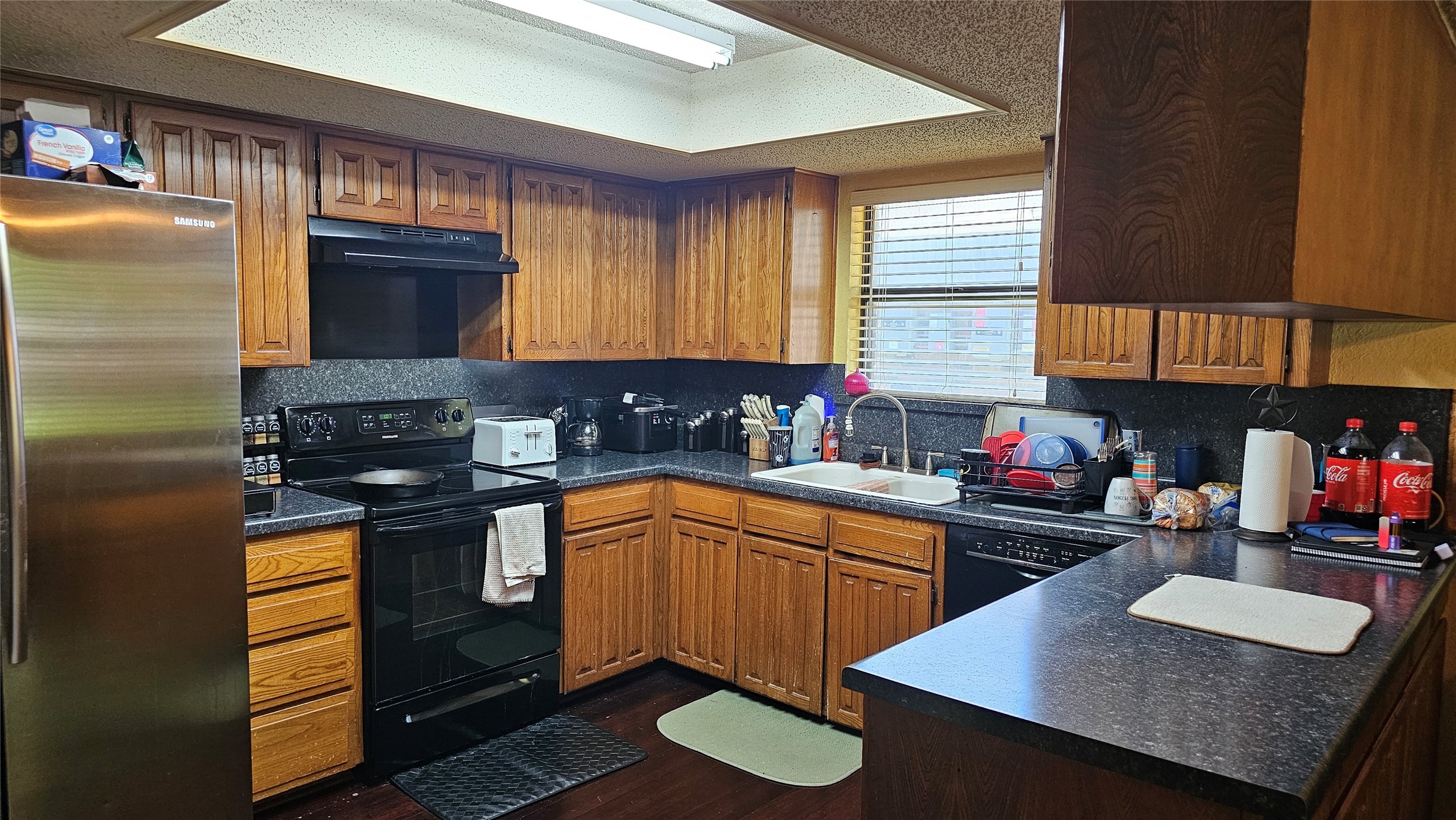 609 Betsy Ross Drive Arlington TX 76002