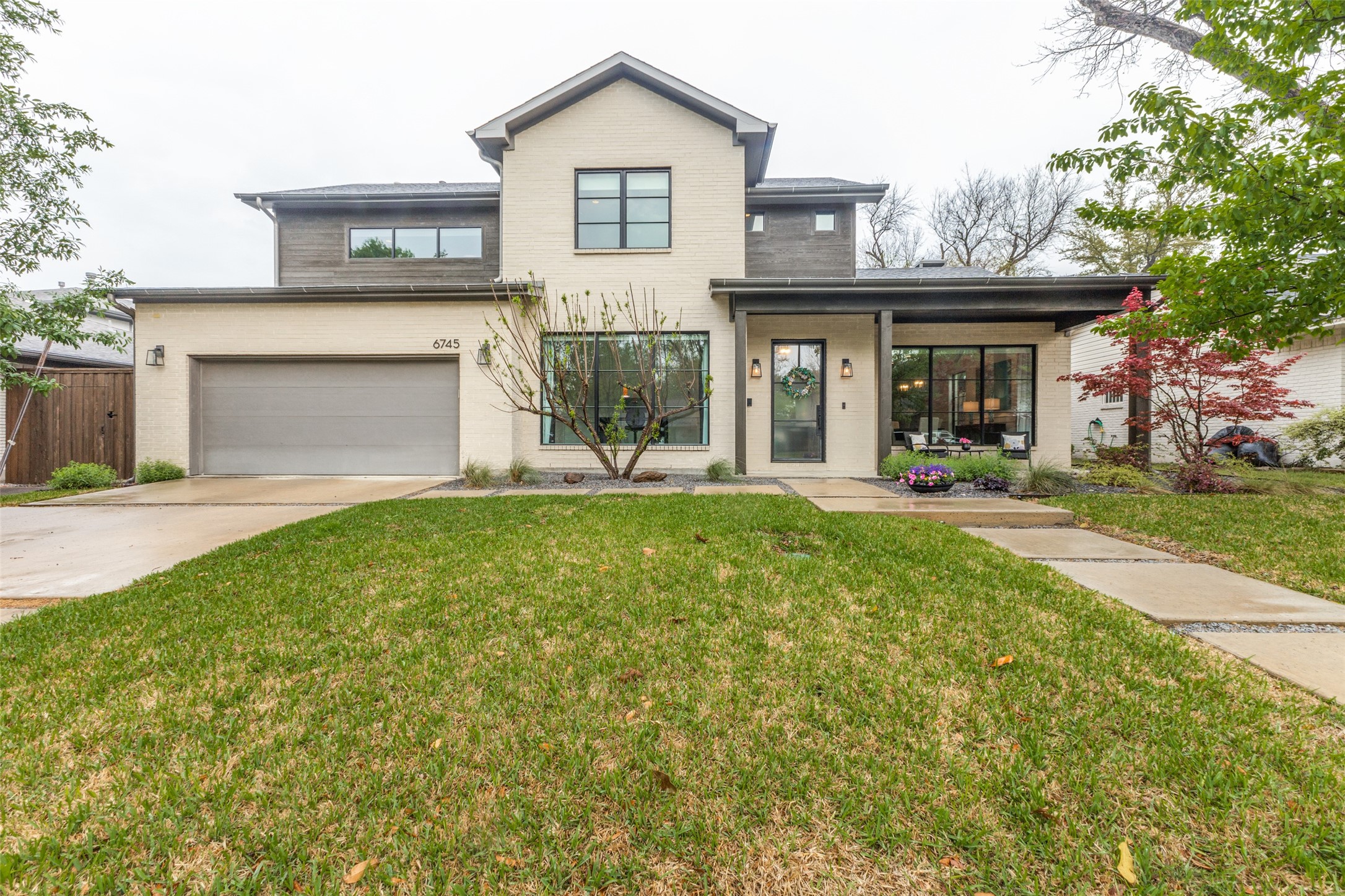 6745 Inverness Lane Dallas TX 75214