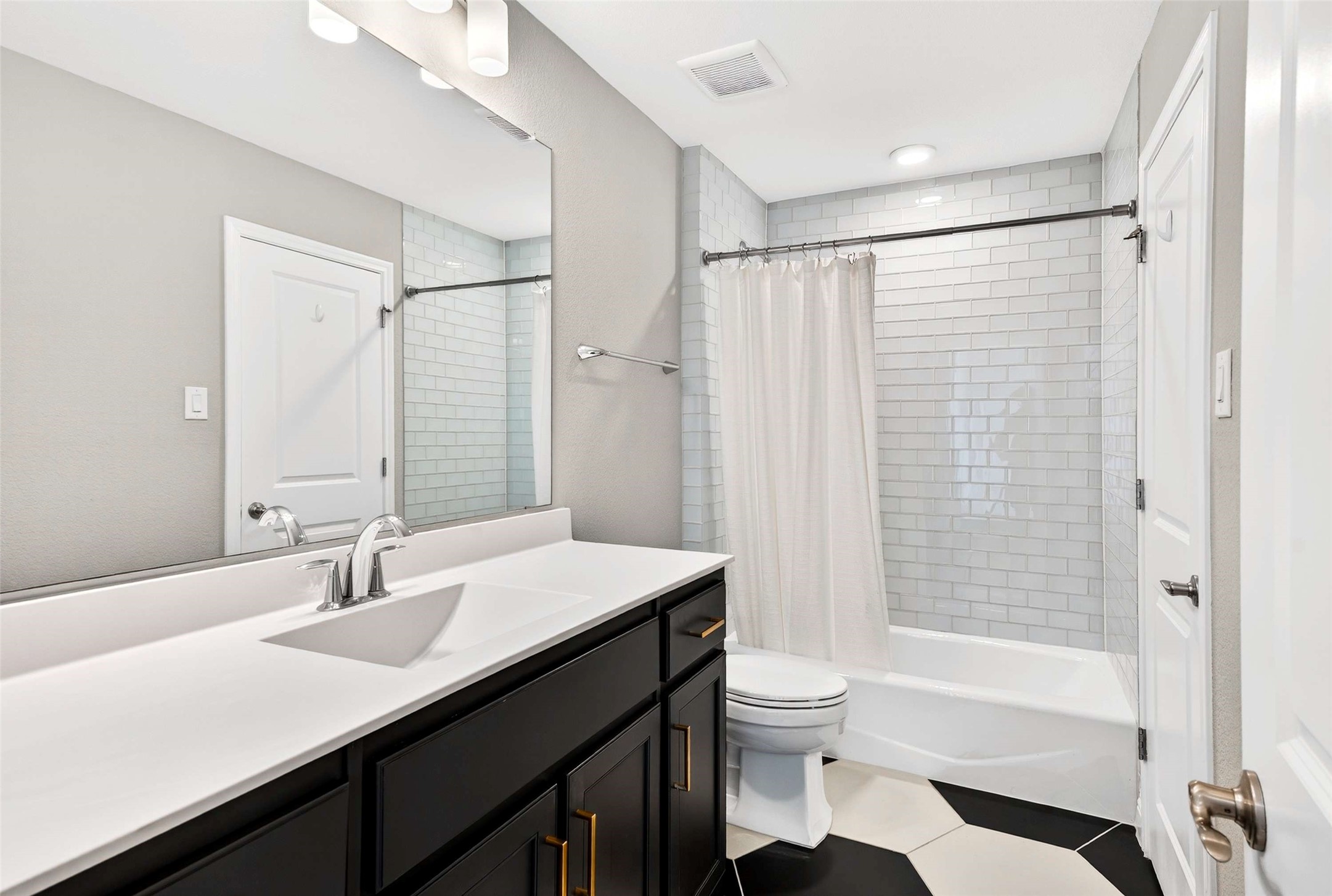 2105 Foxborough Trail Flower Mound TX 75028