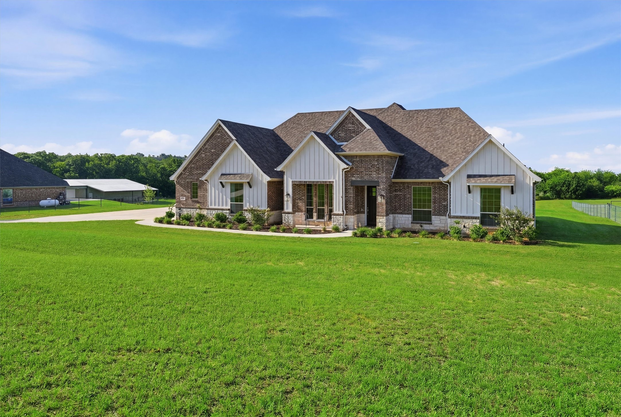 917 County Road 2175 Decatur TX 76234