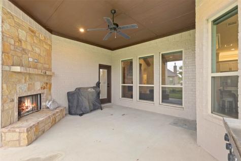 105 Clayton Crossing Springtown TX 76082