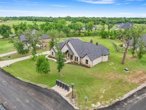 105 Clayton Crossing Springtown TX 76082