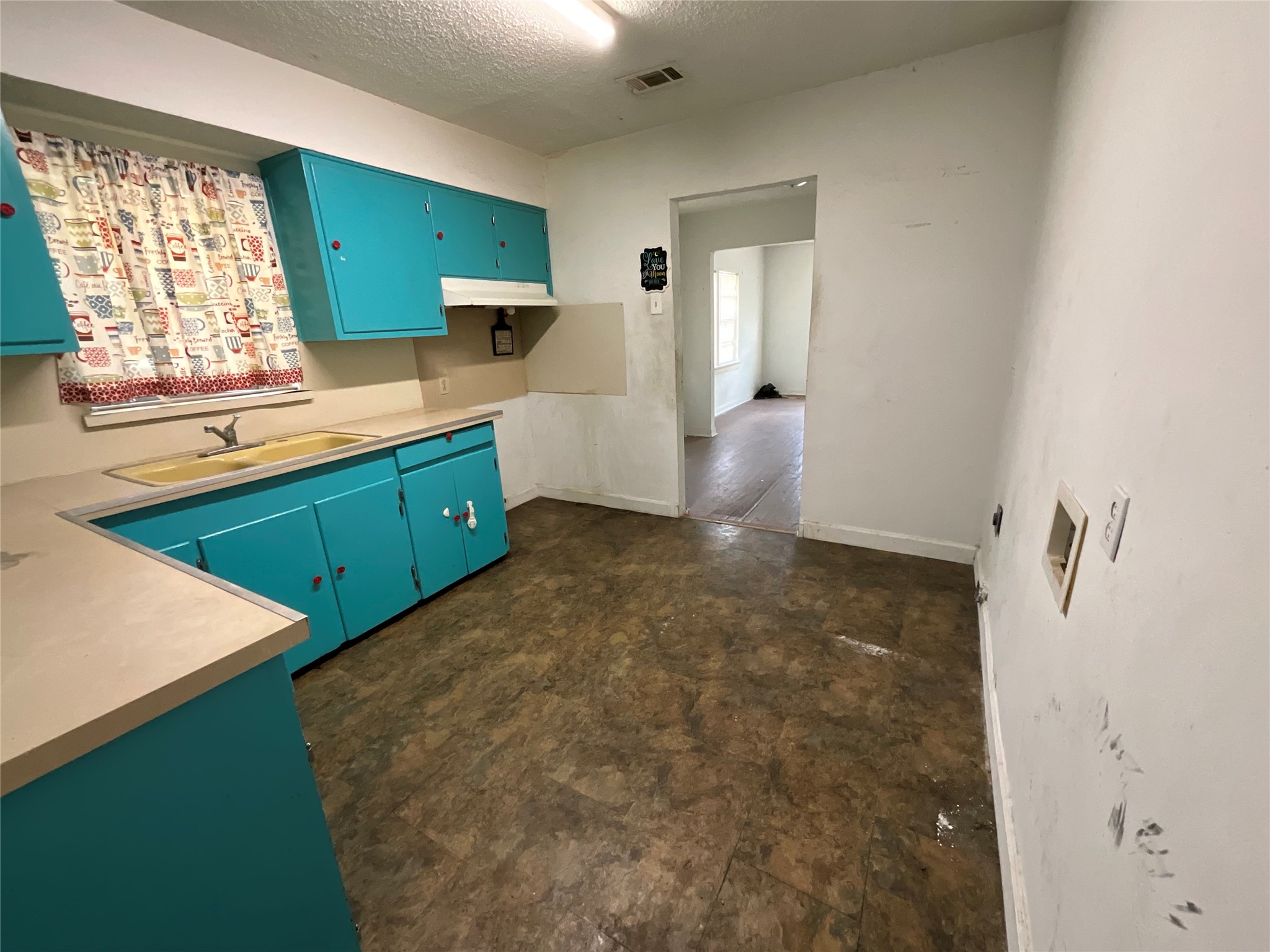 1903 Lamont Avenue Dallas TX 75216
