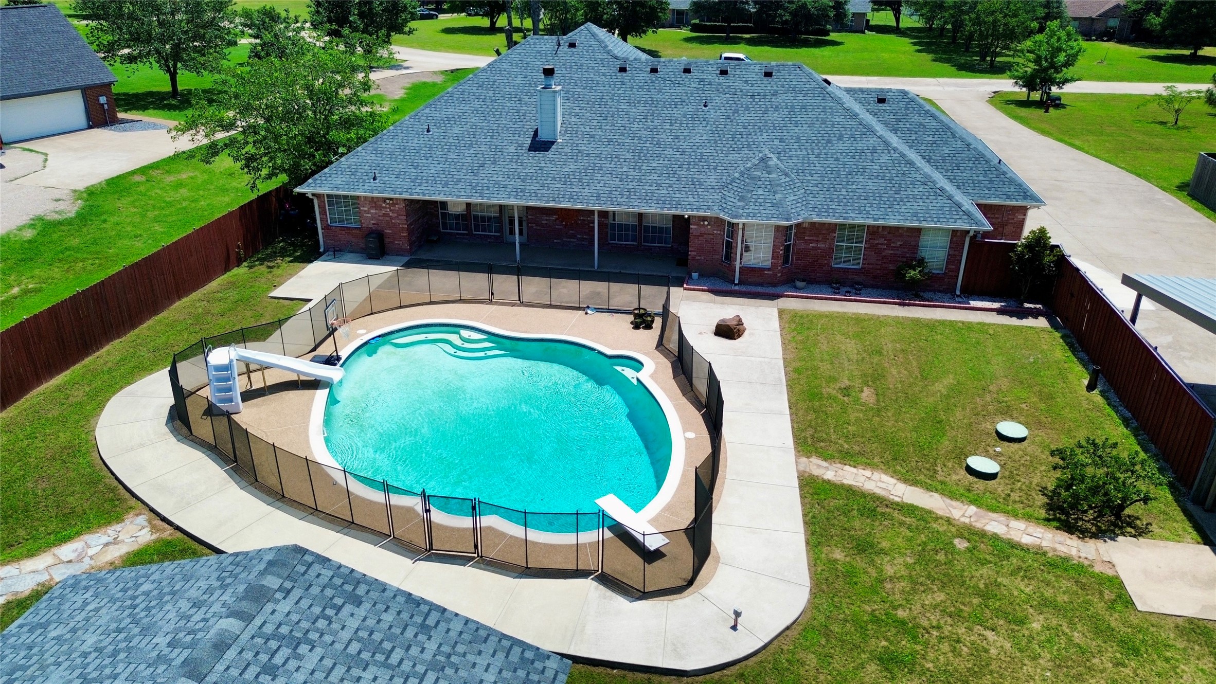 1089 Oak Hollow Lane Combine TX 75159