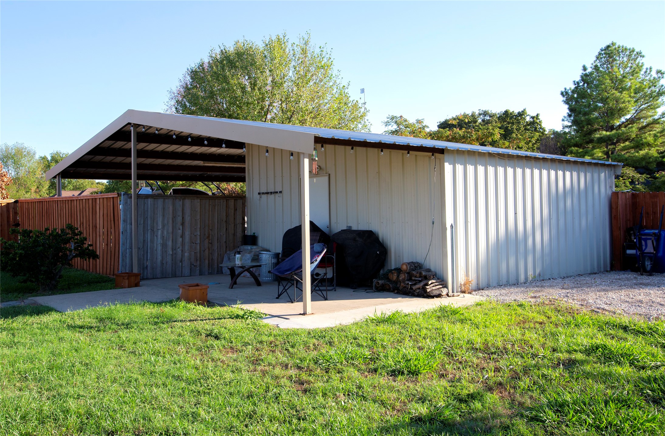 1089 Oak Hollow Lane Combine TX 75159