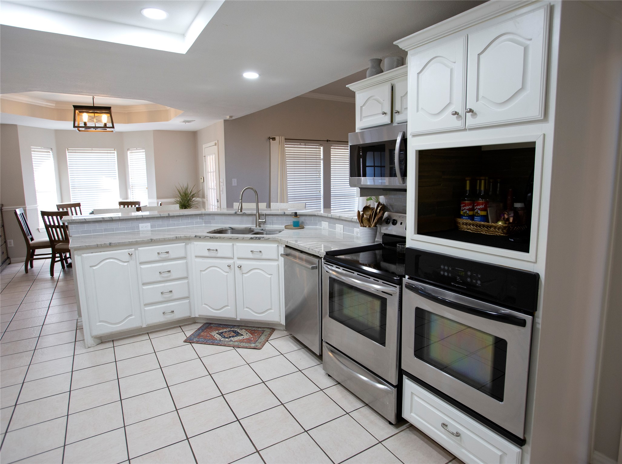 1089 Oak Hollow Lane Combine TX 75159