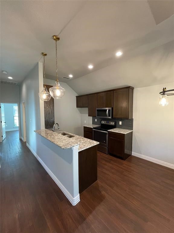 700 E Walcott Street Pilot Point TX 76258