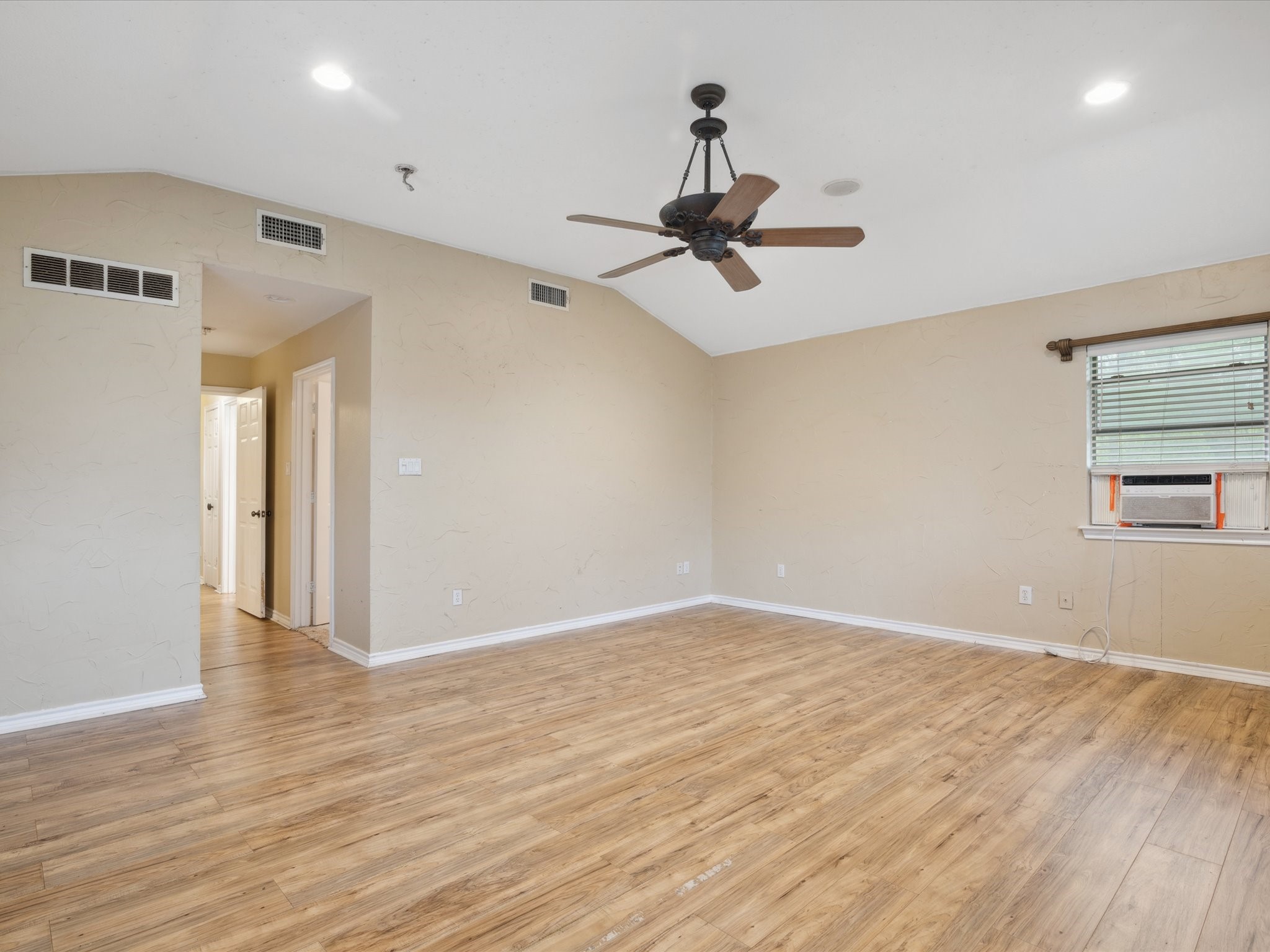 1302 Forreston Road Waxahachie TX 75165