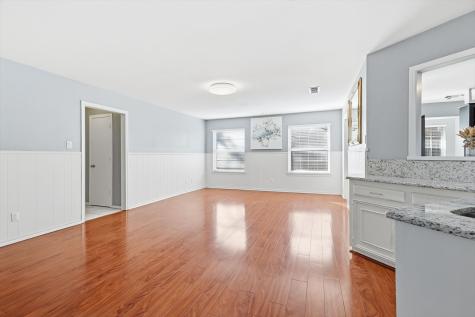 2206 Oak Forest Court Arlington TX 76012