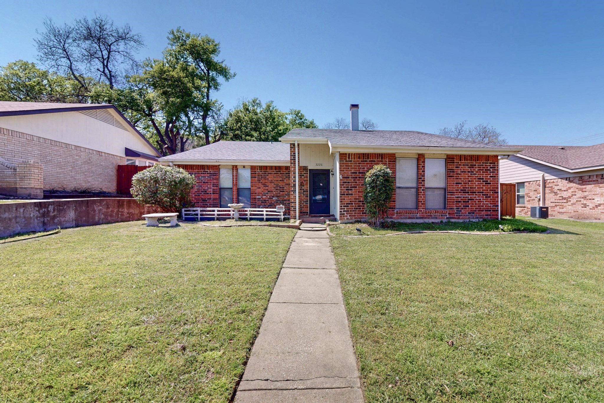 3226 Royal Coach Way Garland TX 75044