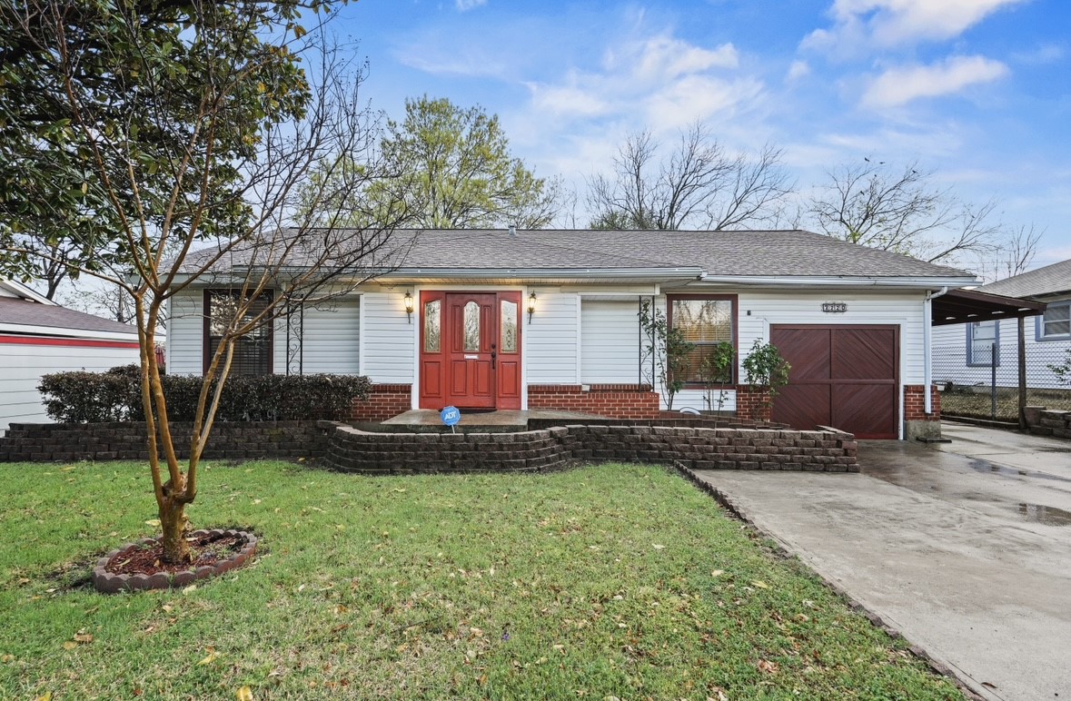 7220 Amy Street Dallas TX 75217