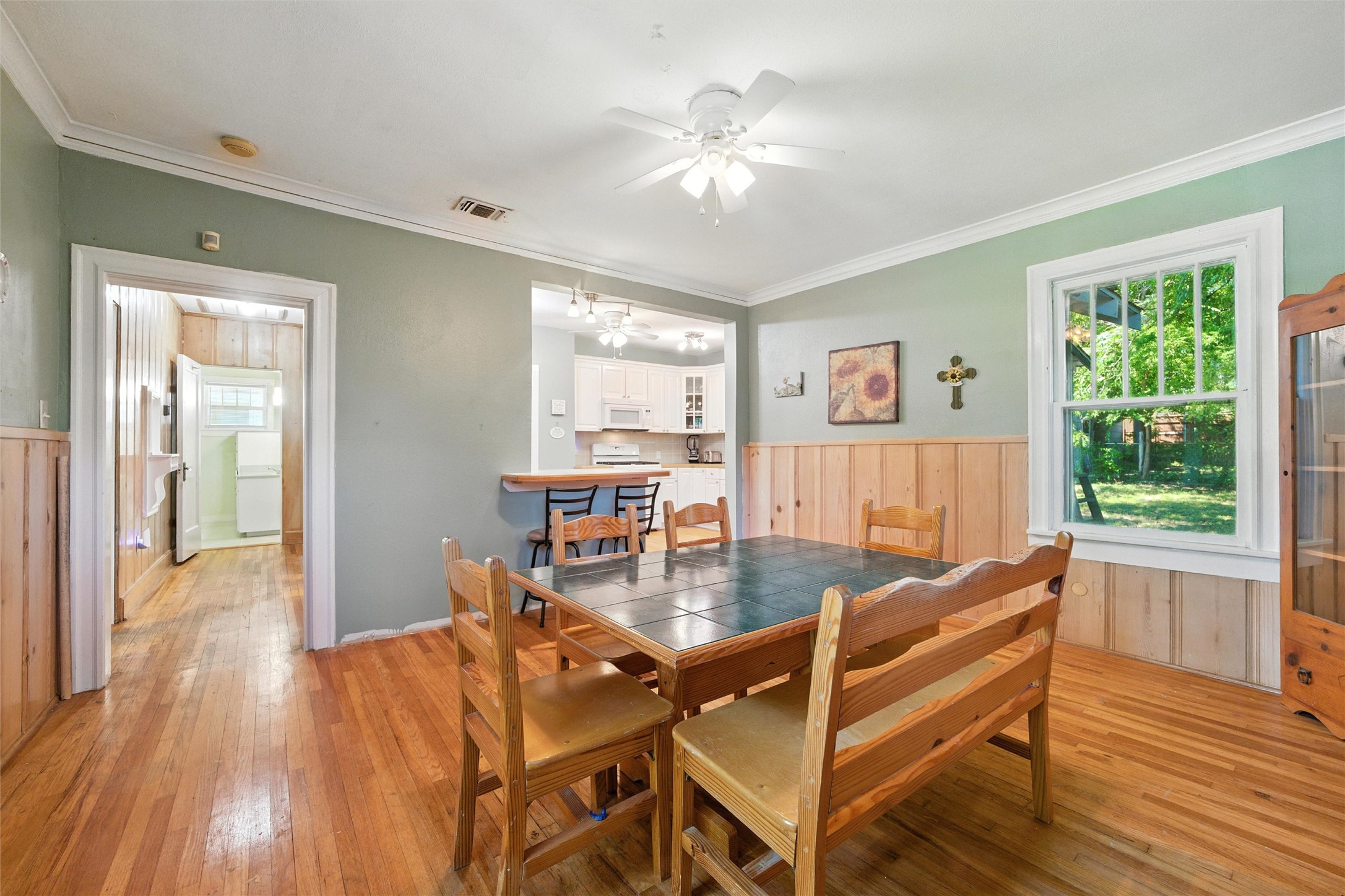 1716 Thomas Place Fort Worth TX 76107
