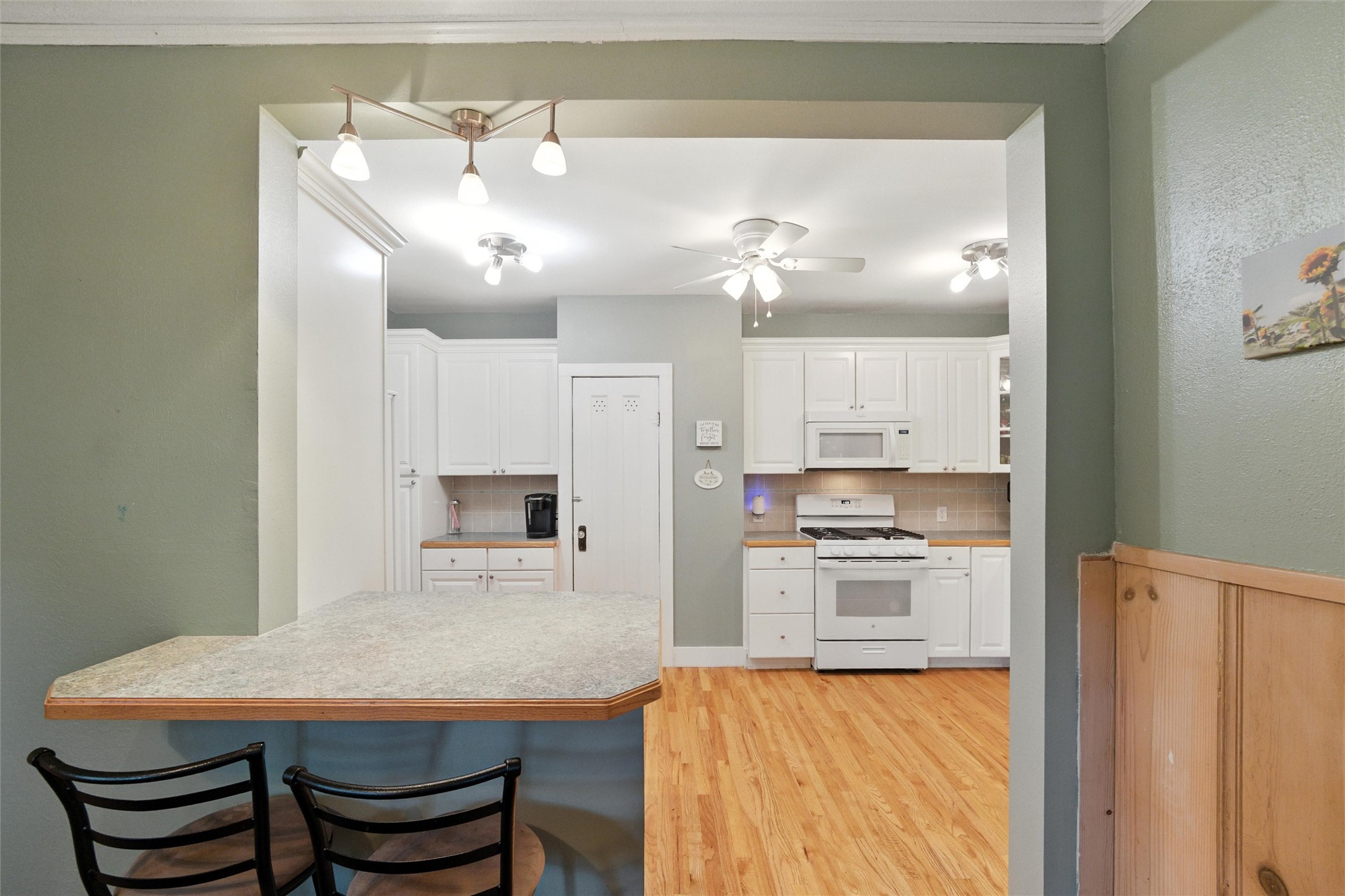 1716 Thomas Place Fort Worth TX 76107