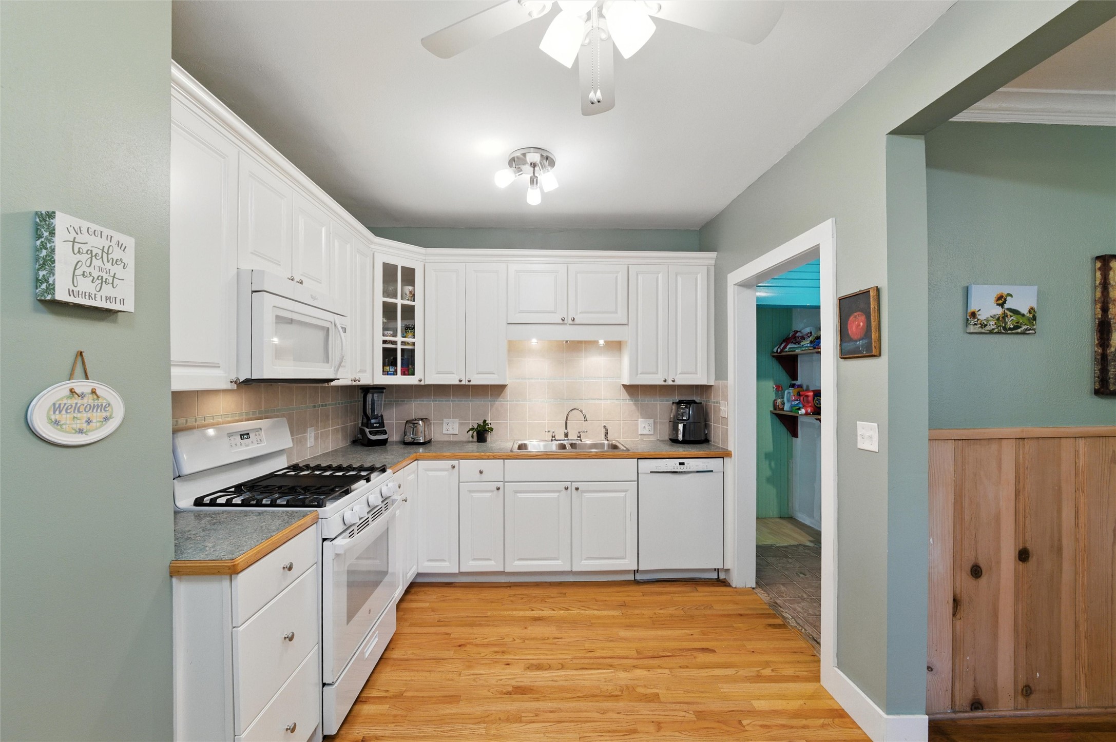 1716 Thomas Place Fort Worth TX 76107