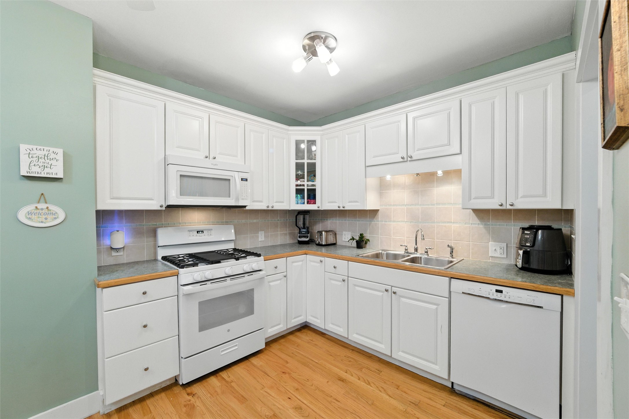 1716 Thomas Place Fort Worth TX 76107