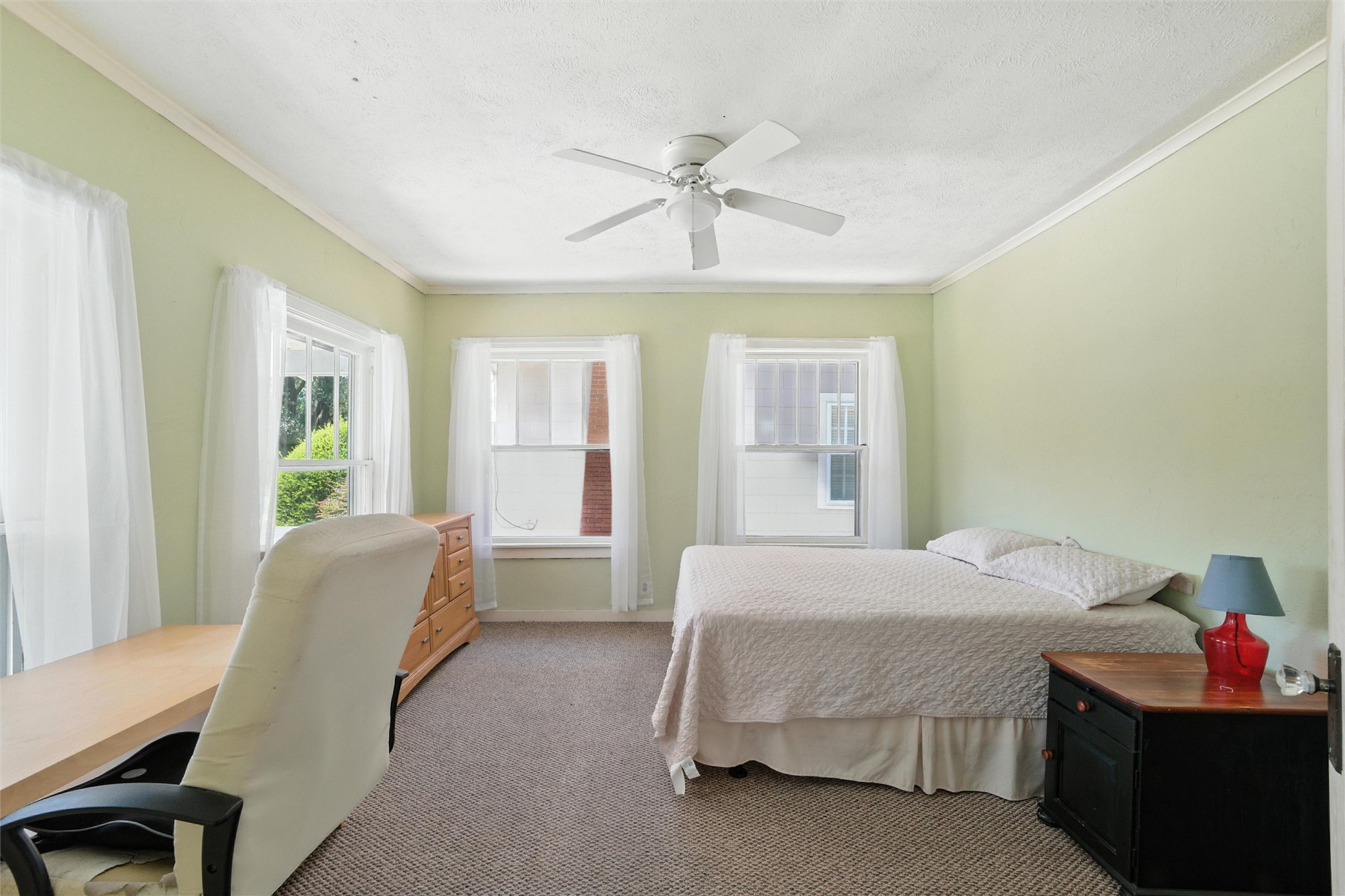 1716 Thomas Place Fort Worth TX 76107