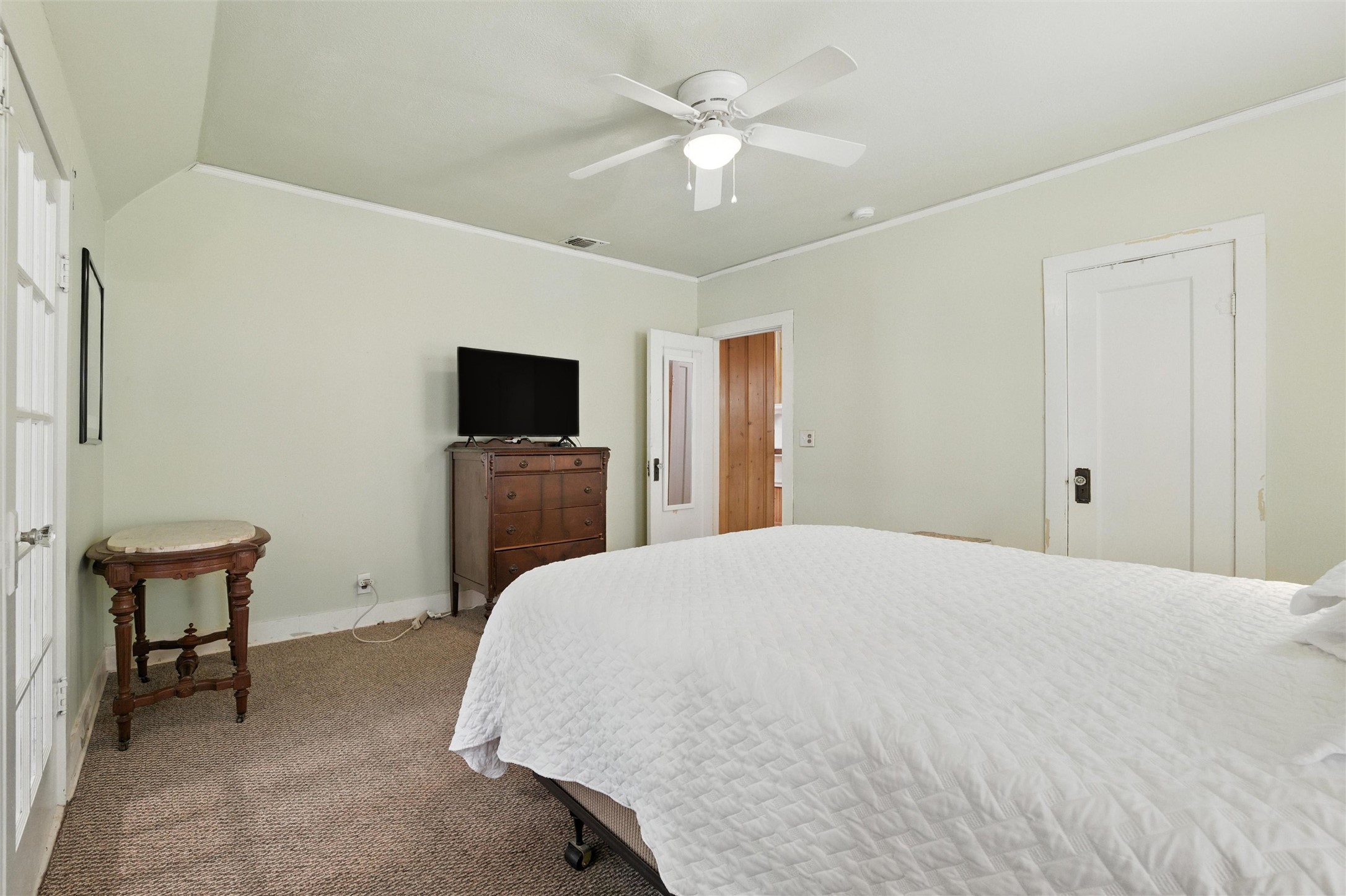 1716 Thomas Place Fort Worth TX 76107