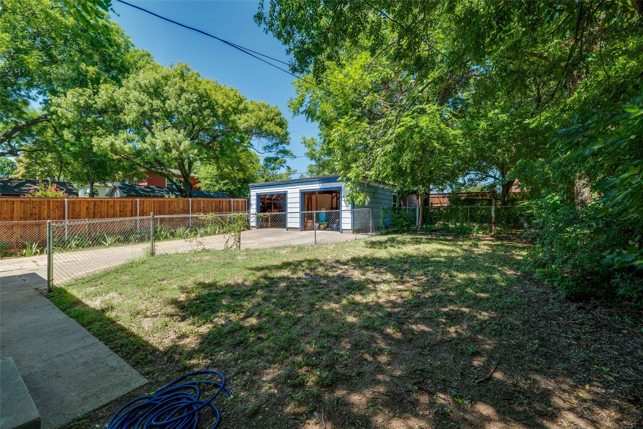 1716 Thomas Place Fort Worth TX 76107