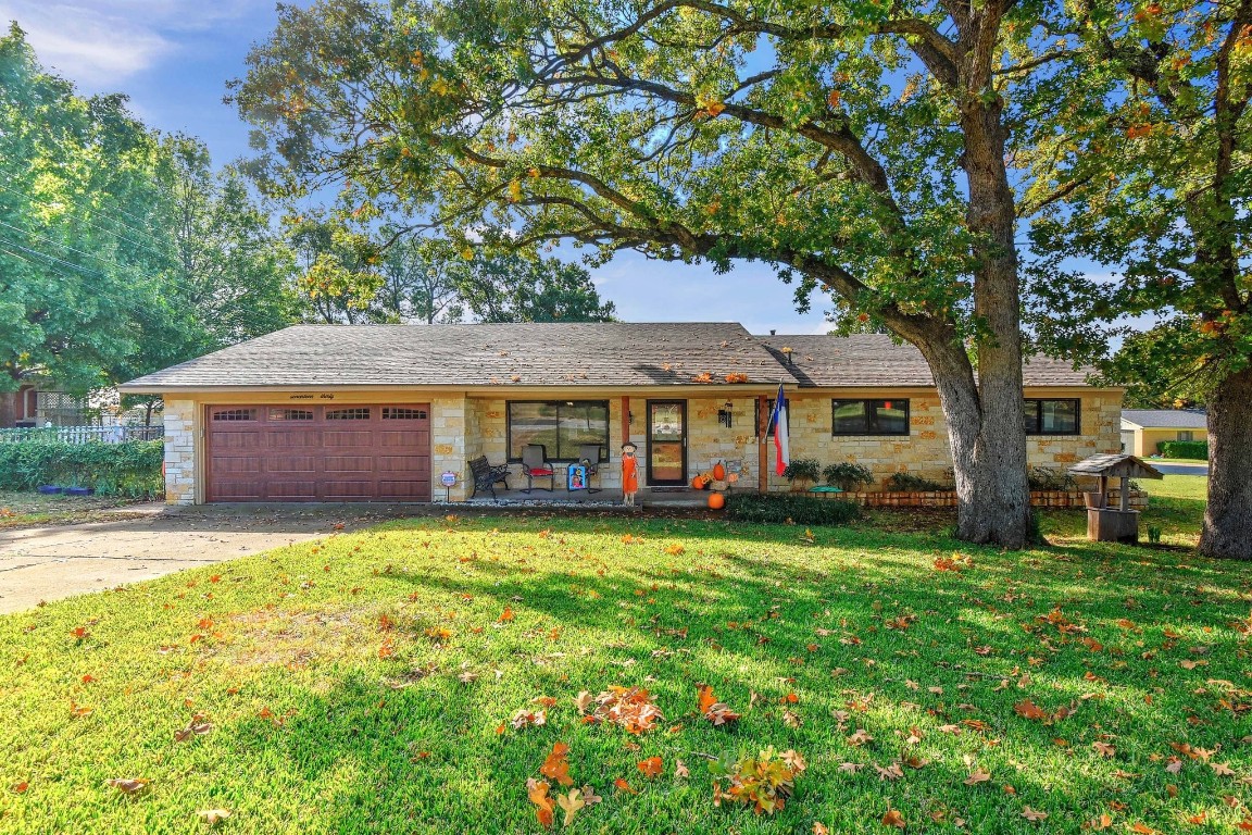 1730 W Hull Street Denison TX 75020