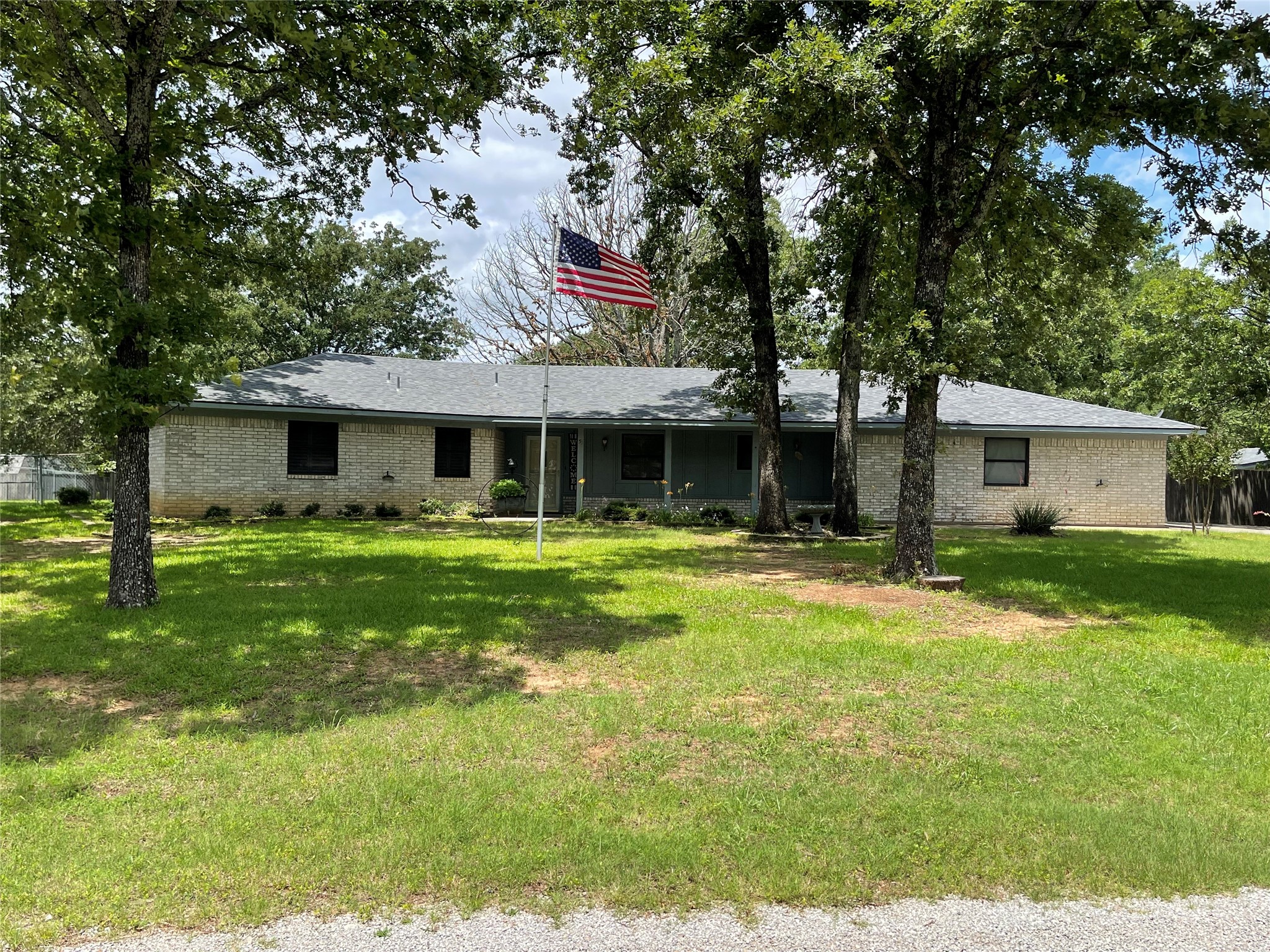 55 Cumberland Circle Denison TX 75021