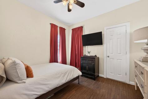 607 Bethpage Avenue Dallas TX 75217