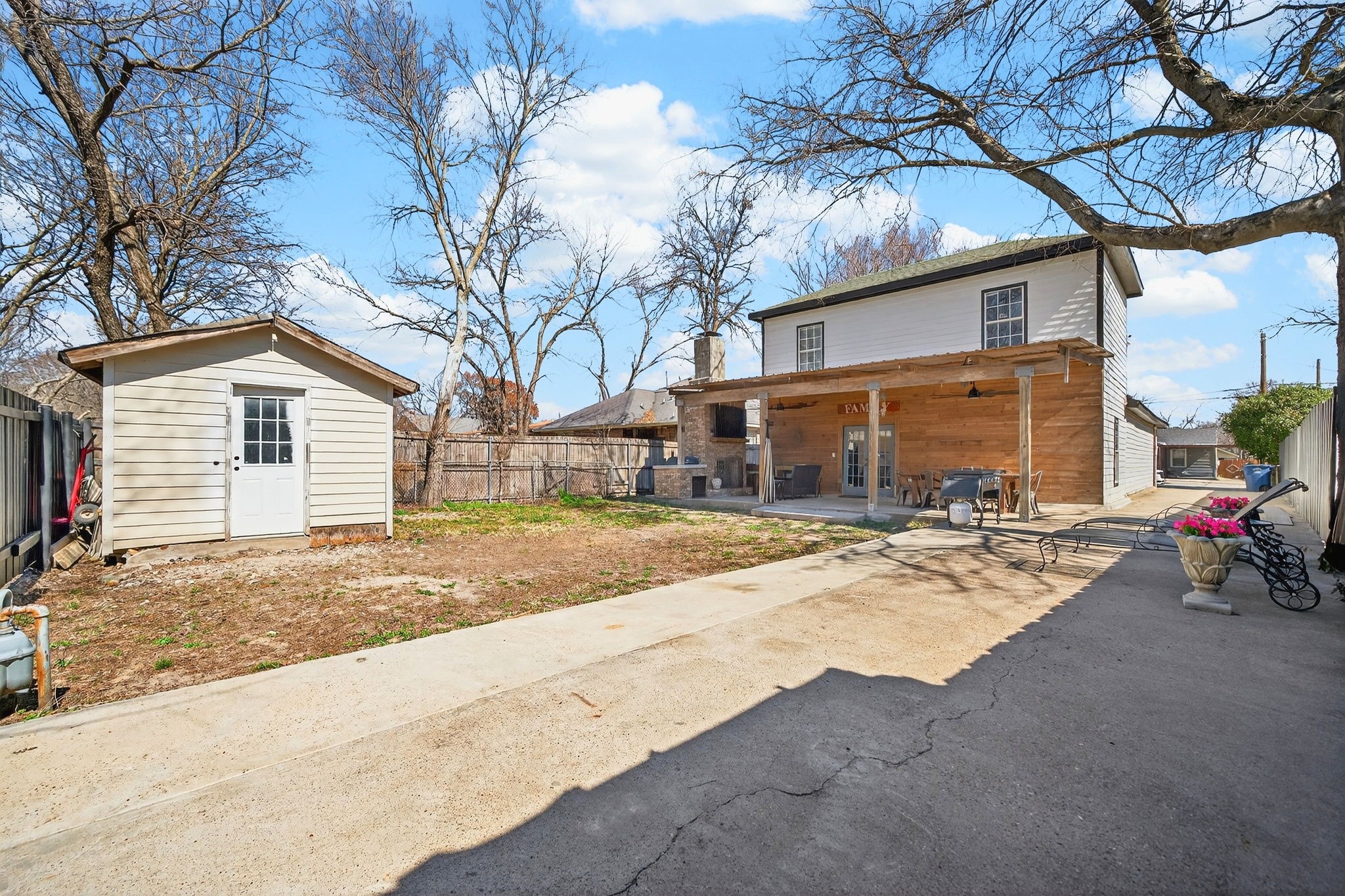 607 Bethpage Avenue Dallas TX 75217